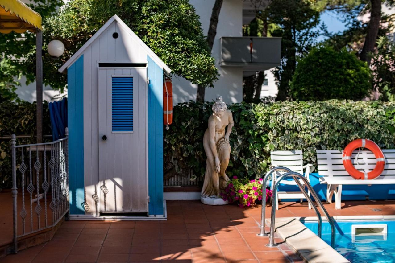Hotel Villa Dei Fiori - Sul Mare Con Piscina Viserbella di Rimini Εξωτερικό φωτογραφία
