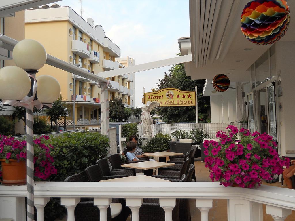Hotel Villa Dei Fiori - Sul Mare Con Piscina Viserbella di Rimini Εξωτερικό φωτογραφία