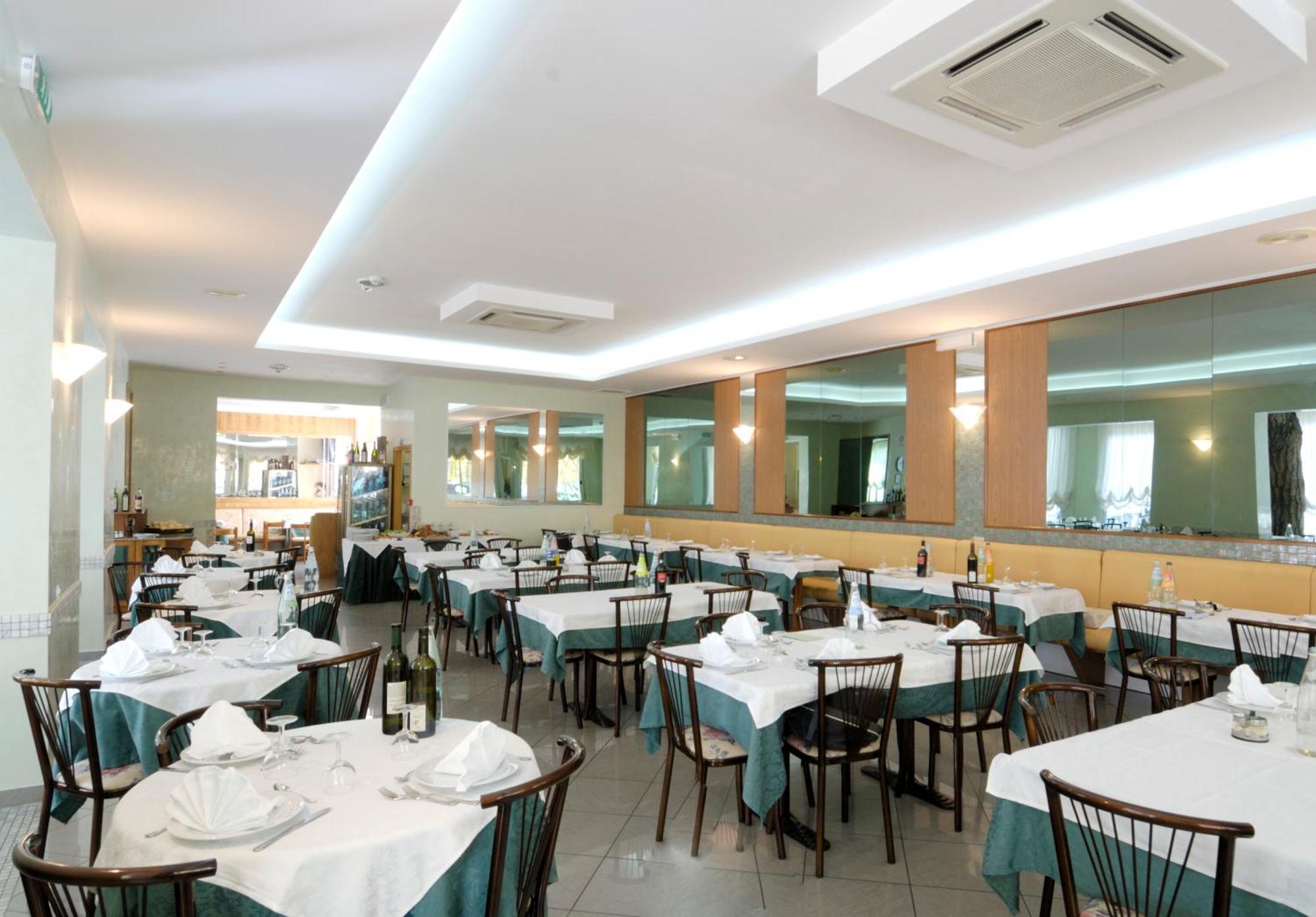 Hotel Villa Dei Fiori - Sul Mare Con Piscina Viserbella di Rimini Εξωτερικό φωτογραφία