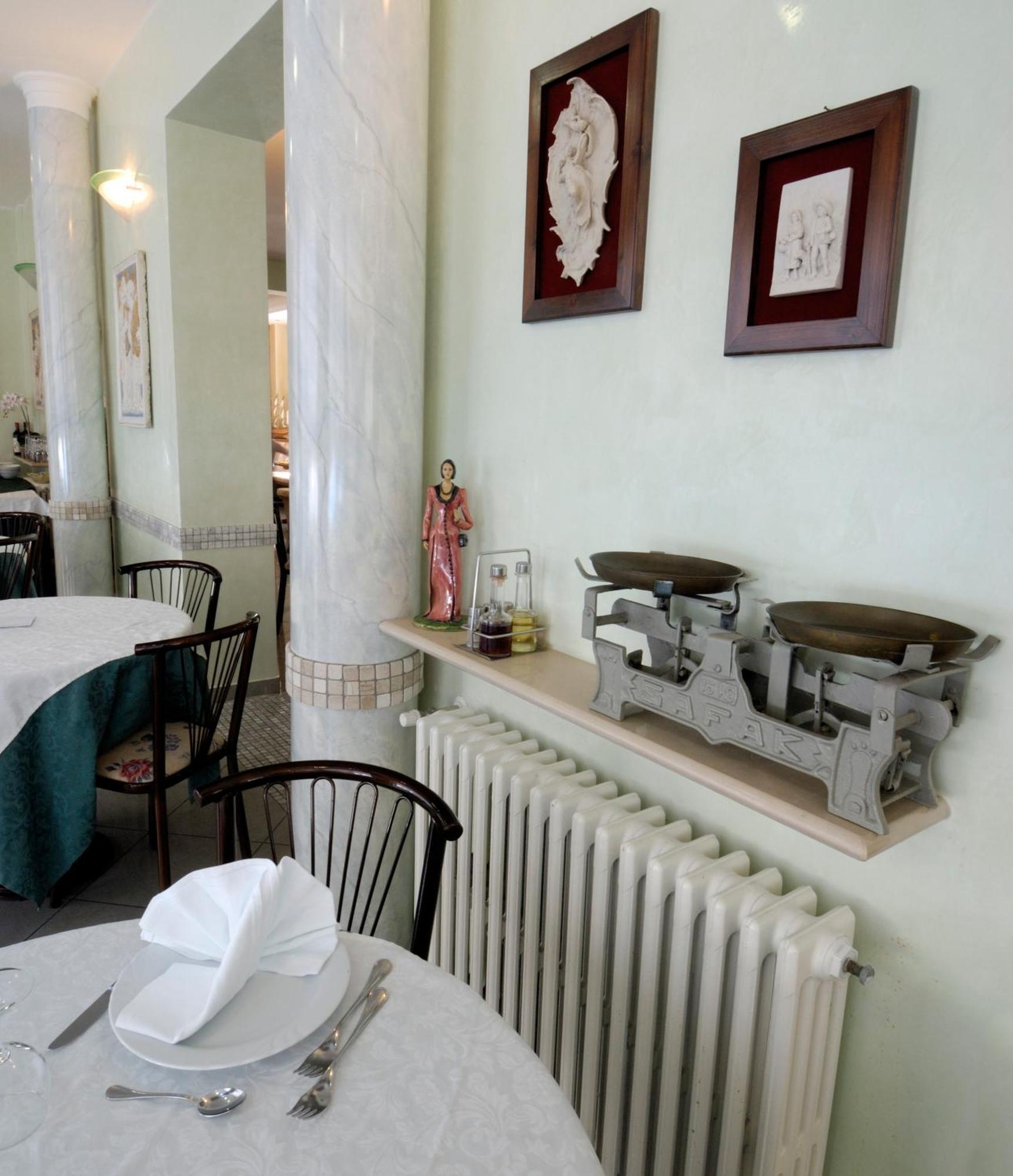 Hotel Villa Dei Fiori - Sul Mare Con Piscina Viserbella di Rimini Εξωτερικό φωτογραφία